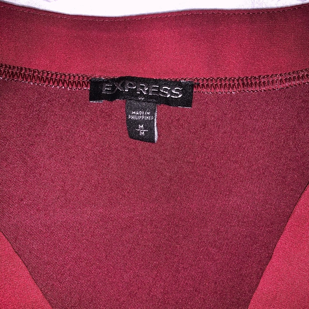 Express Red Top - Picture 2 of 3